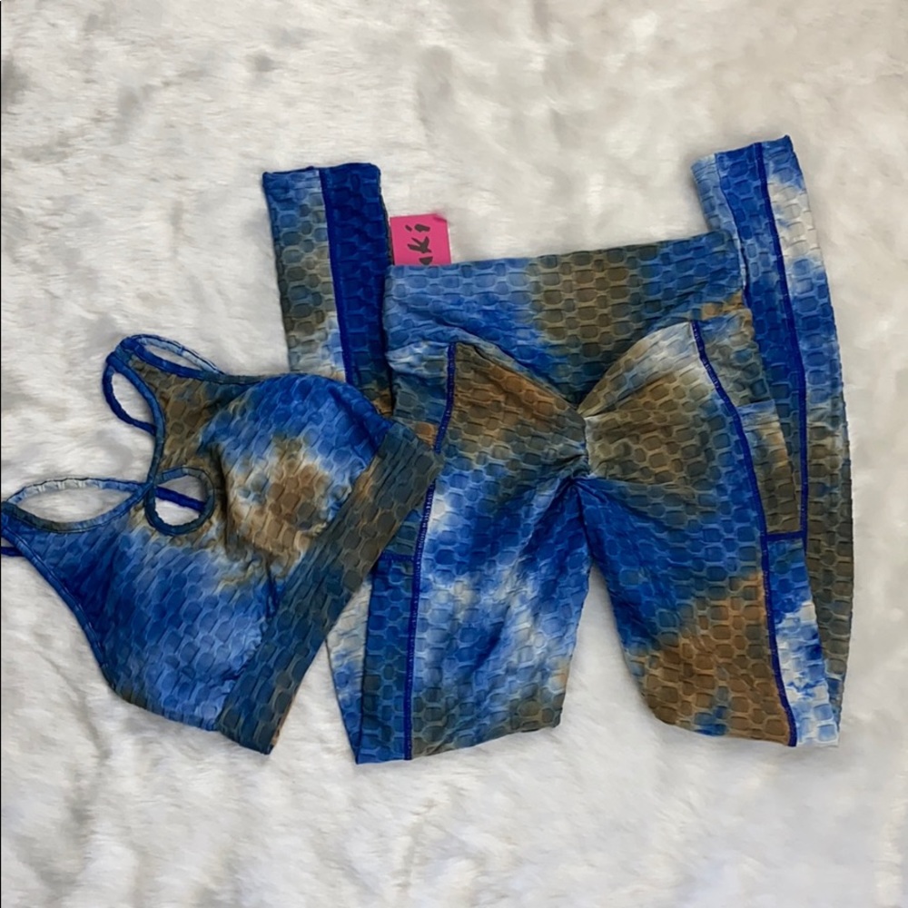 Tie Dye Scrunch top and Leggings set - Picture 6 of 9